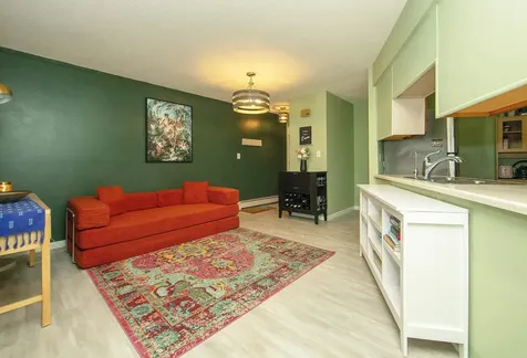 217 21st Street NW Waverly IA 50677