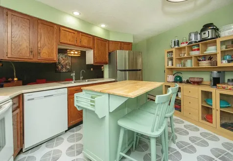 217 21st Street NW Waverly IA 50677