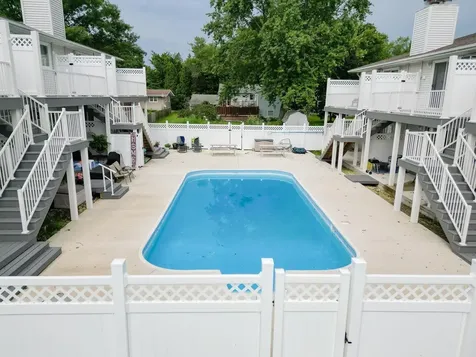 217 21st Street NW Waverly IA 50677