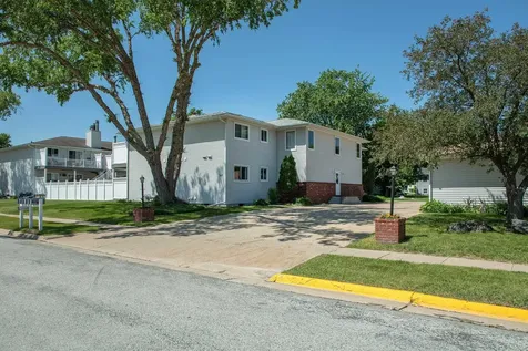 217 21st Street NW Waverly IA 50677