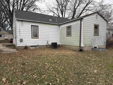 819 Hanna Boulevard Waterloo IA 50701