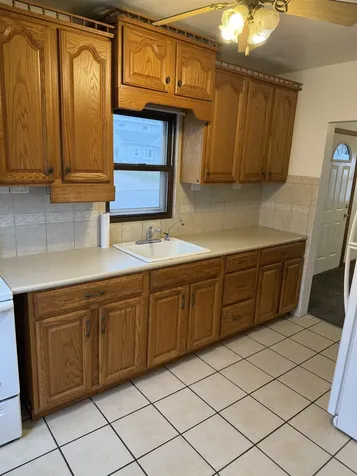 819 Hanna Boulevard Waterloo IA 50701