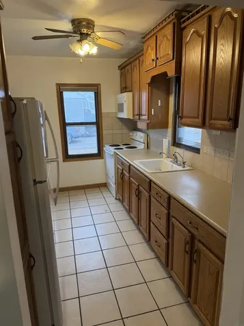 819 Hanna Boulevard Waterloo IA 50701