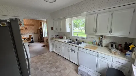 4128 Wells Avenue Waterloo IA 50703