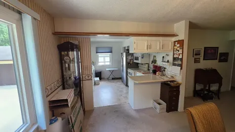 4128 Wells Avenue Waterloo IA 50703