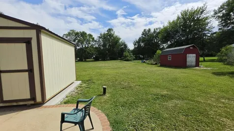 4128 Wells Avenue Waterloo IA 50703