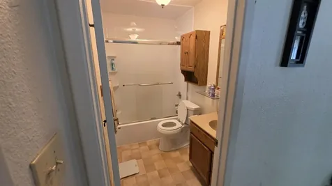 4128 Wells Avenue Waterloo IA 50703