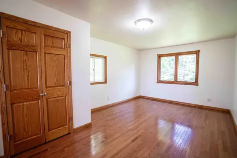 1229 W Mt. Vernon Road Waterloo IA 50703