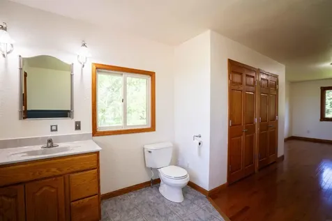 1229 W Mt. Vernon Road Waterloo IA 50703