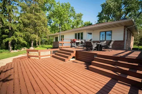 1229 W Mt. Vernon Road Waterloo IA 50703