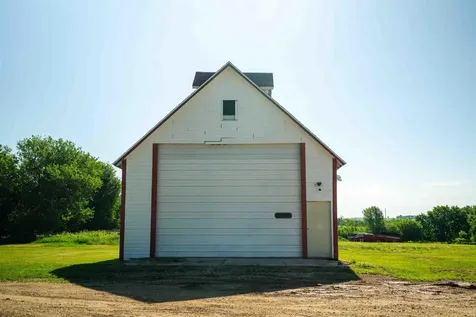 1229 W Mt. Vernon Road Waterloo IA 50703