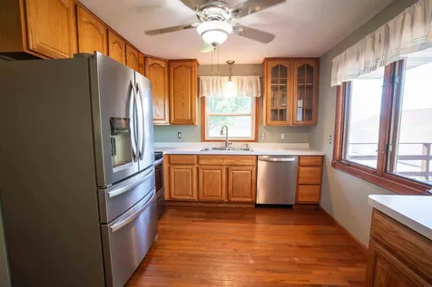 1229 W Mt. Vernon Road Waterloo IA 50703