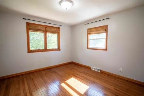 1229 W Mt. Vernon Road Waterloo IA 50703