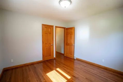 1229 W Mt. Vernon Road Waterloo IA 50703