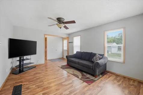 1415 Dearborn Avenue Waterloo IA 50707