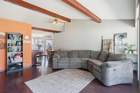 1104 1st Street NE Oelwein IA 50662