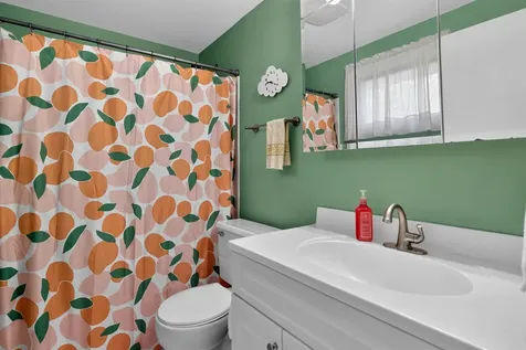 1207 Clark Cedar Falls IA 50613
