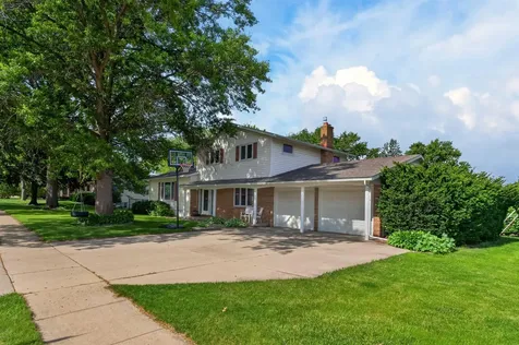 1207 Clark Cedar Falls IA 50613