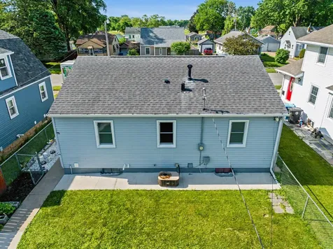 1013 Hawthorne Avenue Waterloo IA 50702