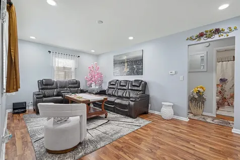 1013 Hawthorne Avenue Waterloo IA 50702