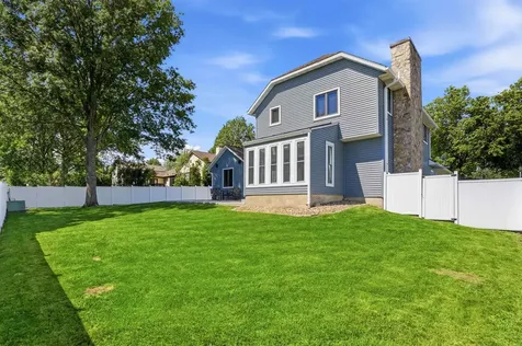 905 Nancy Road Waterloo IA 50702