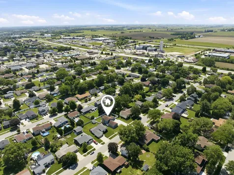 905 Nancy Road Waterloo IA 50702