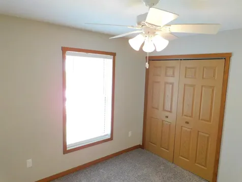402B 5th Street Delhi IA 52223