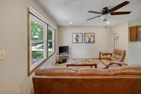 206 Spruce Hills Drive Cedar Falls IA 50613