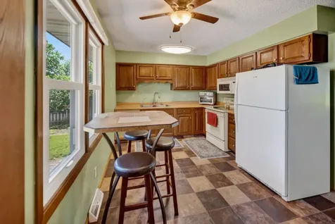 206 Spruce Hills Drive Cedar Falls IA 50613