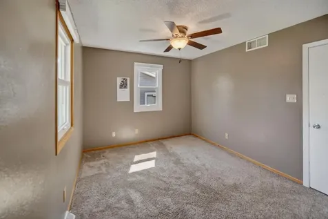 206 Spruce Hills Drive Cedar Falls IA 50613