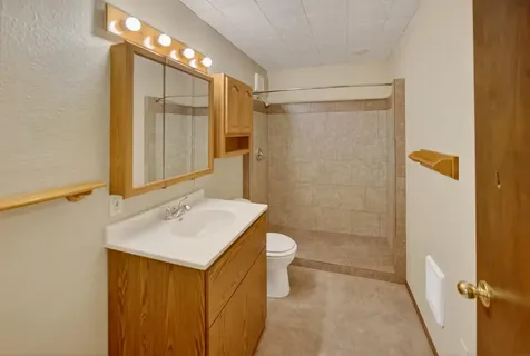 206 Spruce Hills Drive Cedar Falls IA 50613