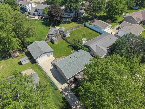 206 Spruce Hills Drive Cedar Falls IA 50613