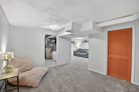 2138 Casper Avenue Waterloo IA 50701