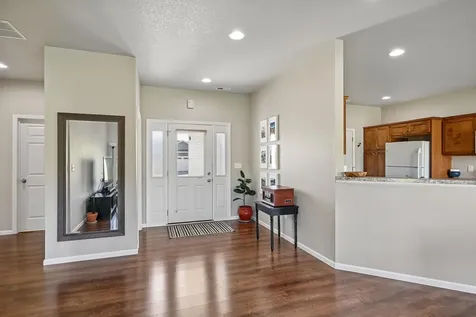 1302 SE 1st Street Waverly IA 50677