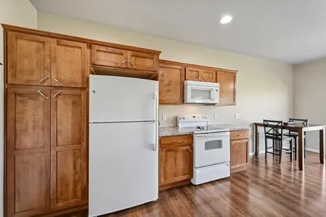 1302 SE 1st Street Waverly IA 50677