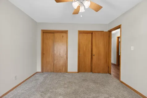 443 S Hackett Road Waterloo IA 50701