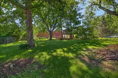 443 S Hackett Road Waterloo IA 50701