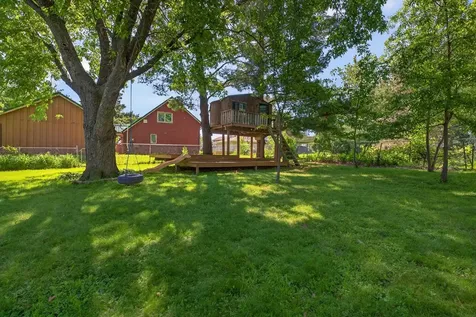 443 S Hackett Road Waterloo IA 50701