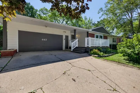 443 S Hackett Road Waterloo IA 50701