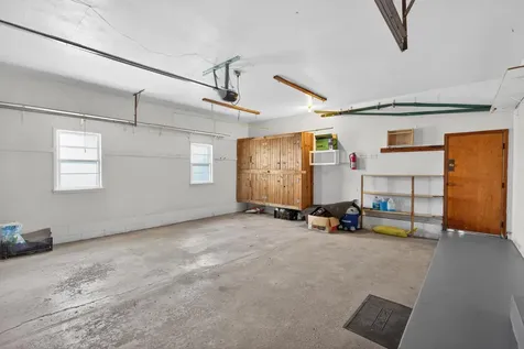 443 S Hackett Road Waterloo IA 50701