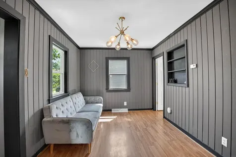 141 Stewart Avenue Waterloo IA 50701