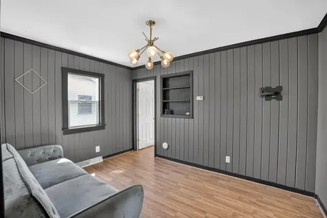 141 Stewart Avenue Waterloo IA 50701