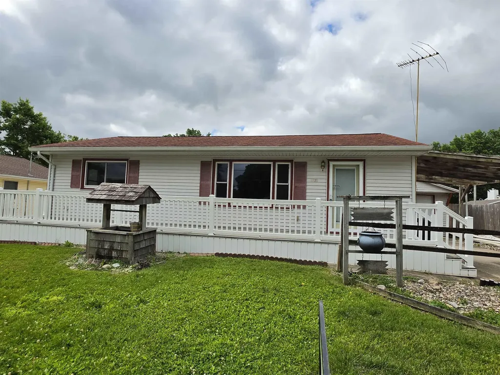 1525 Robin Road Waterloo IA 50701