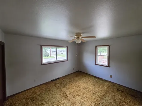 1525 Robin Road Waterloo IA 50701