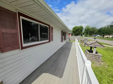 1525 Robin Road Waterloo IA 50701
