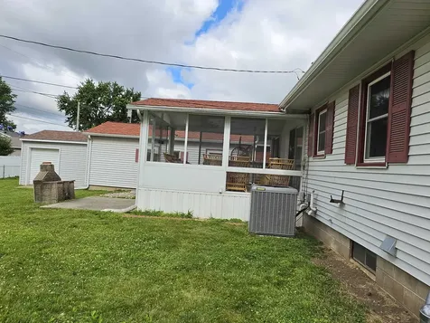 1525 Robin Road Waterloo IA 50701