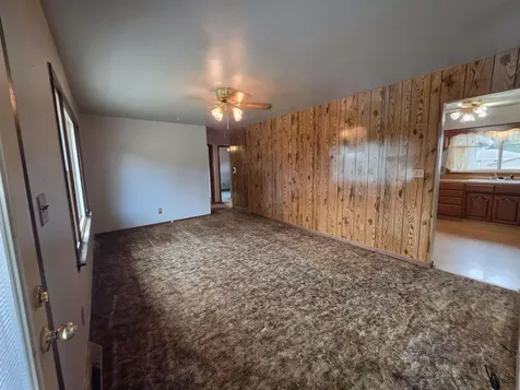 1525 Robin Road Waterloo IA 50701