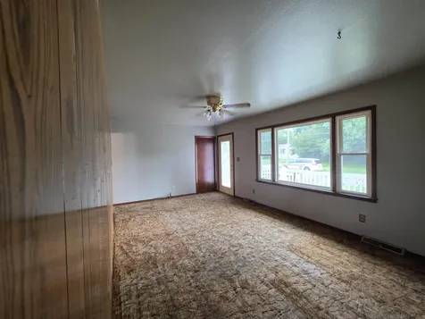 1525 Robin Road Waterloo IA 50701