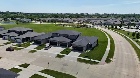 1220 Loren Drive Cedar Falls IA 50613
