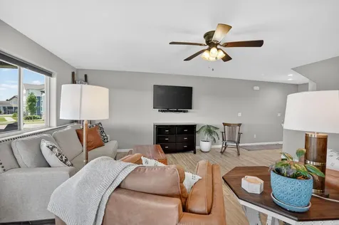 1220 Loren Drive Cedar Falls IA 50613
